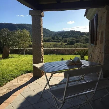 Nettes Ferienhaus In Mit Garten Und Grill