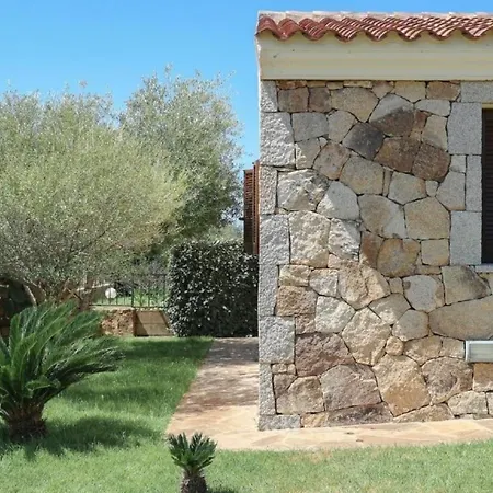 Nettes Ferienhaus In Mit Garten Und Grill